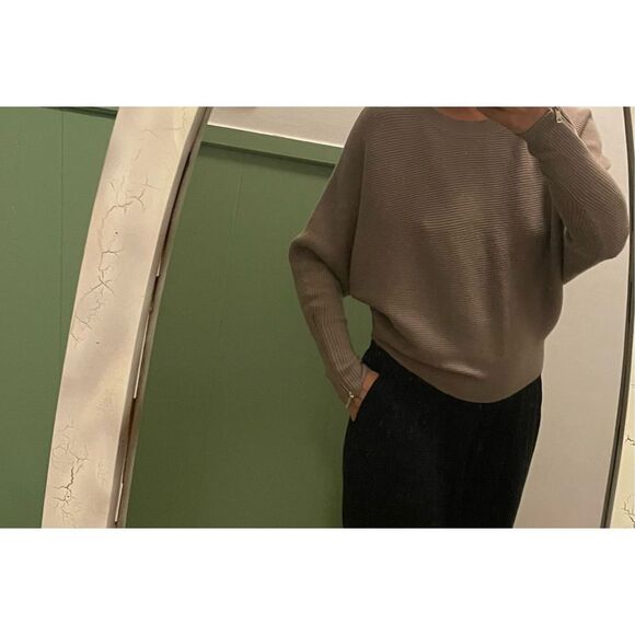 Batwing Philosophy Womens sweater Zip Sleeves Cozy fawn color Size XS - Picture 9 of 9